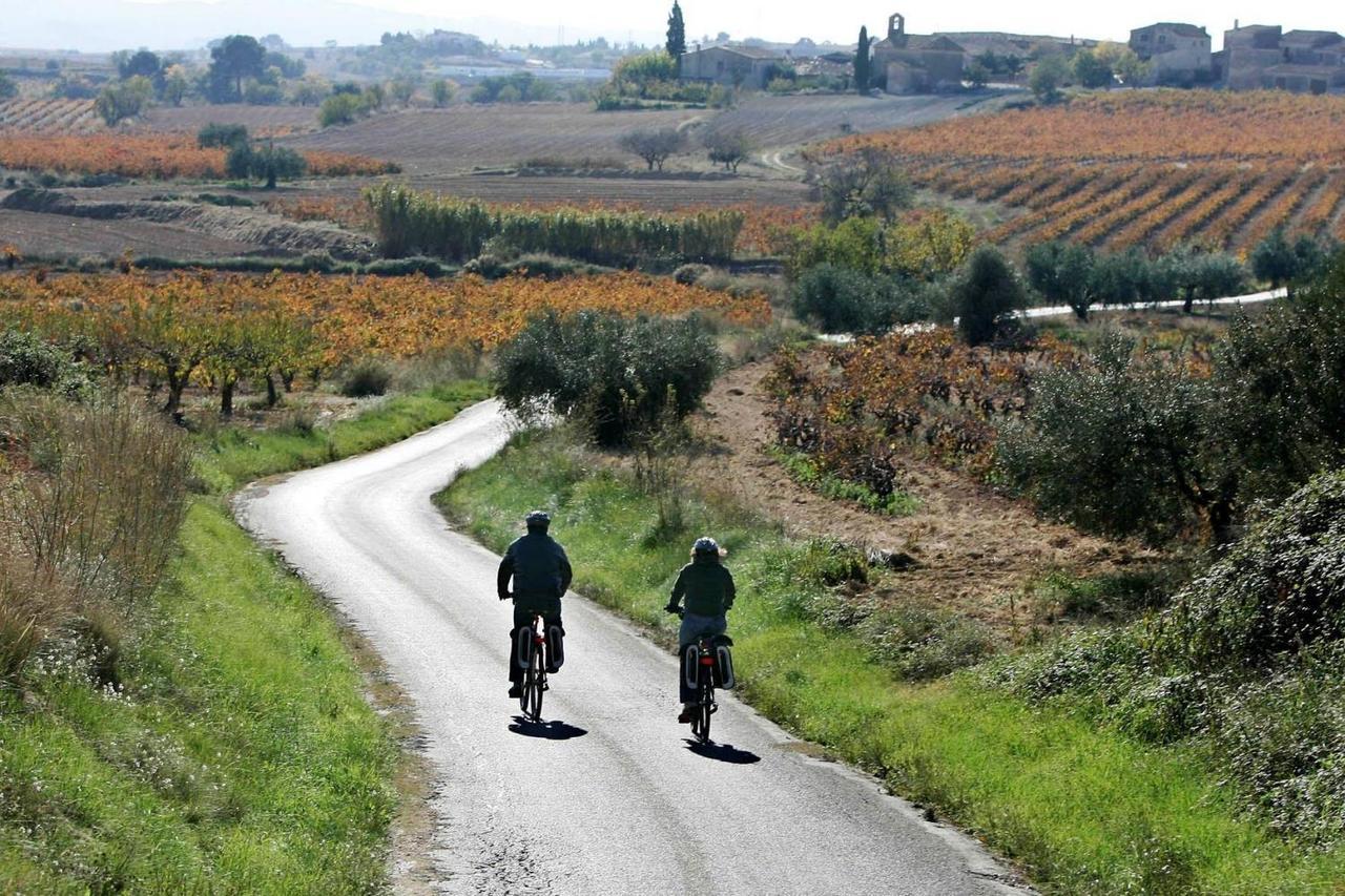 Hotel Rural Cal Ruget Vilobi Del Penedes Exterior photo