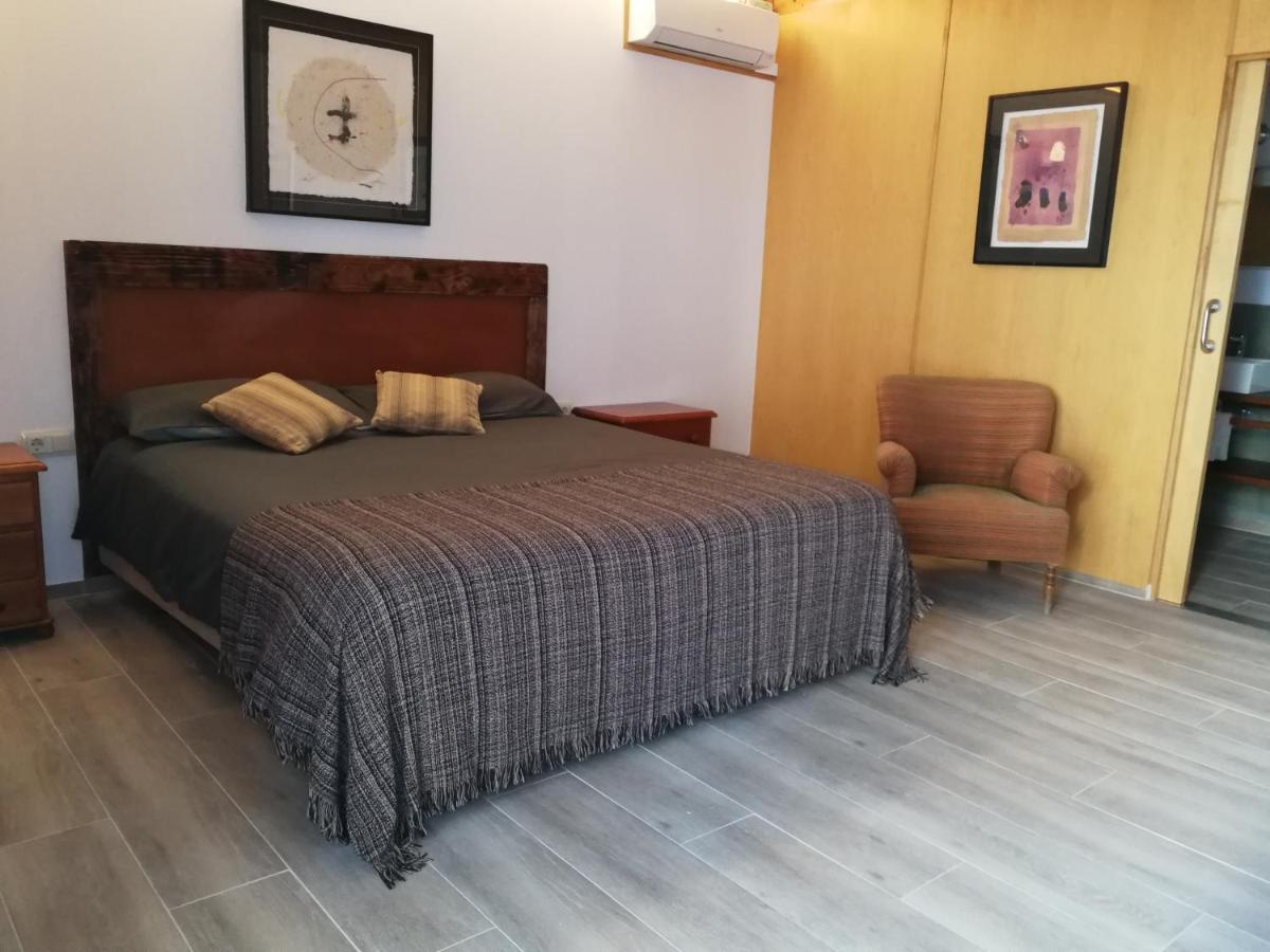 Hotel Rural Cal Ruget Vilobi Del Penedes Exterior photo