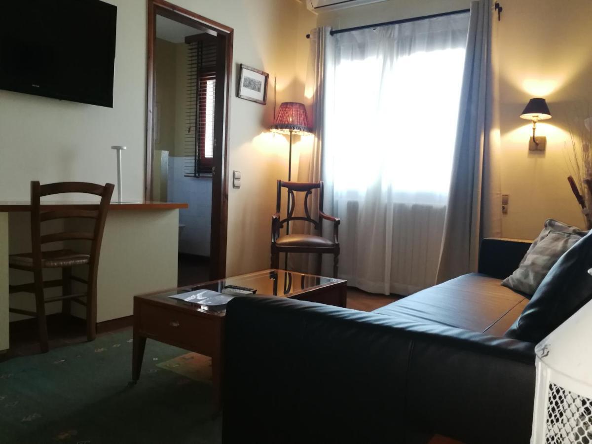 Hotel Rural Cal Ruget Vilobi Del Penedes Exterior photo