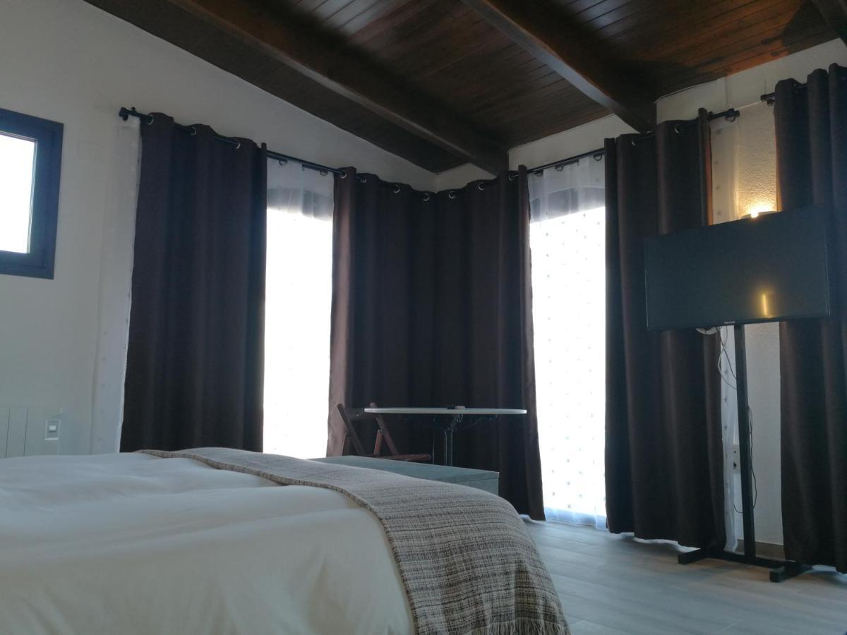Hotel Rural Cal Ruget Vilobi Del Penedes Exterior photo