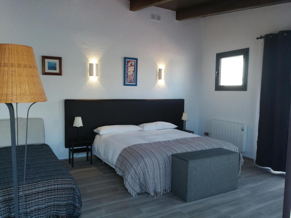 Hotel Rural Cal Ruget Vilobi Del Penedes Exterior photo
